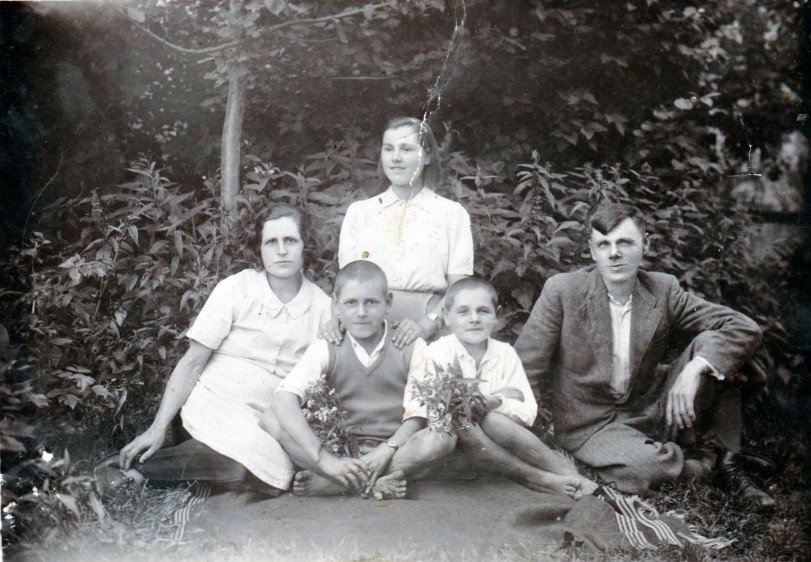 Rodzina Sasnali, lata '30