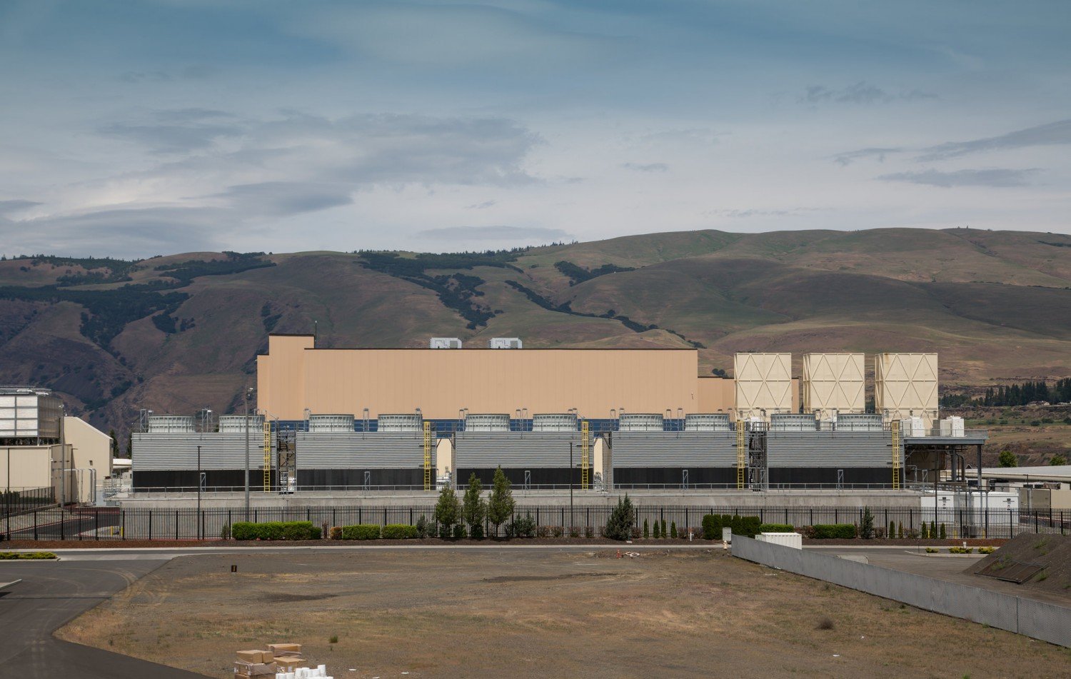 Centrum danych Google w Dalles, Oregon, fot. Tony Webster CC BY 2.0