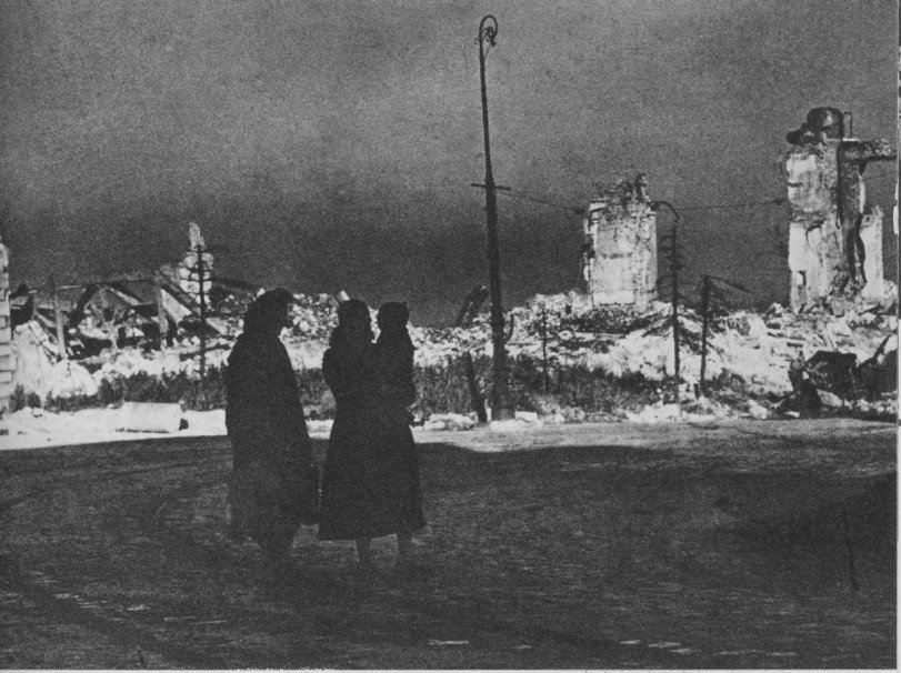 Plac Zamkowy, 1945