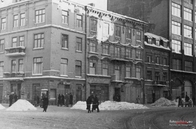 Budynek na Bielańskiej 20 [Börsenstrasse], w którym znajdował się bufet prowadzony przez Alexa - 1940 rok