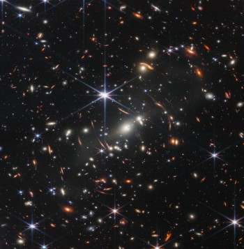 Gromada galaktyk SMACS J0723 / fot. NASA, ESA, CSA, and STScI