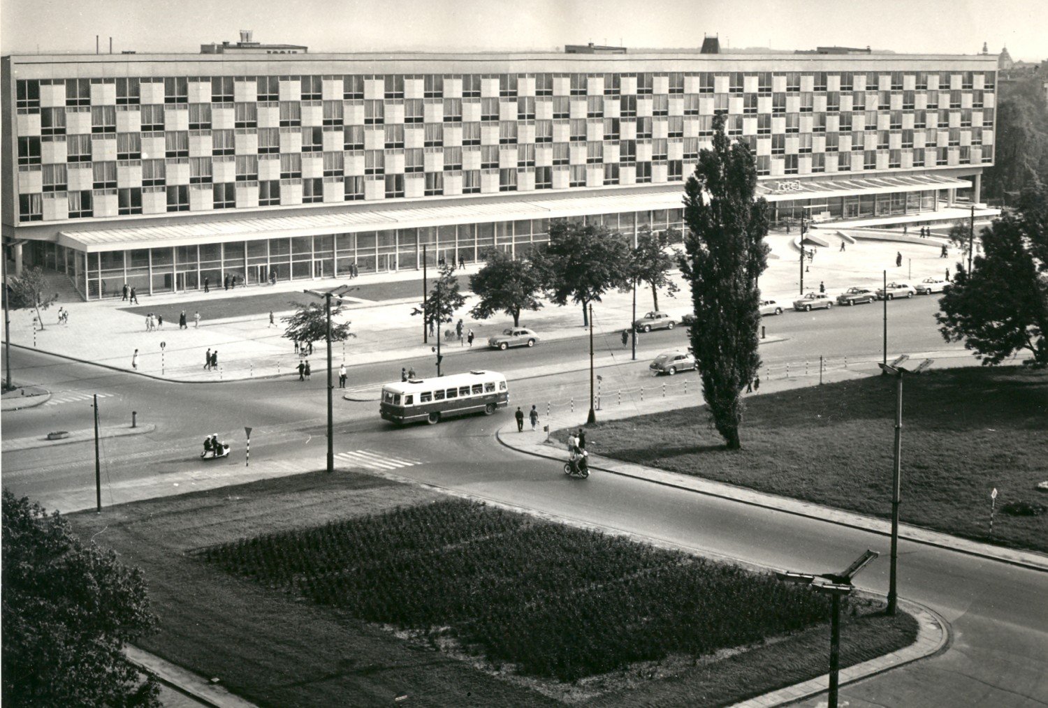 Hotel Cracovia / arch. W. Cęckiewicza