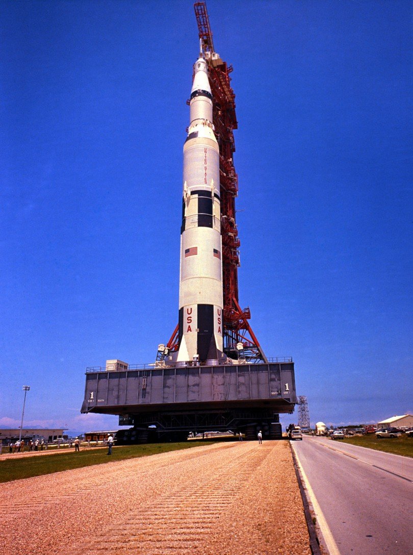  Apollo 11 Saturn V (1969) / fot. NASA, Wikimedia Commons