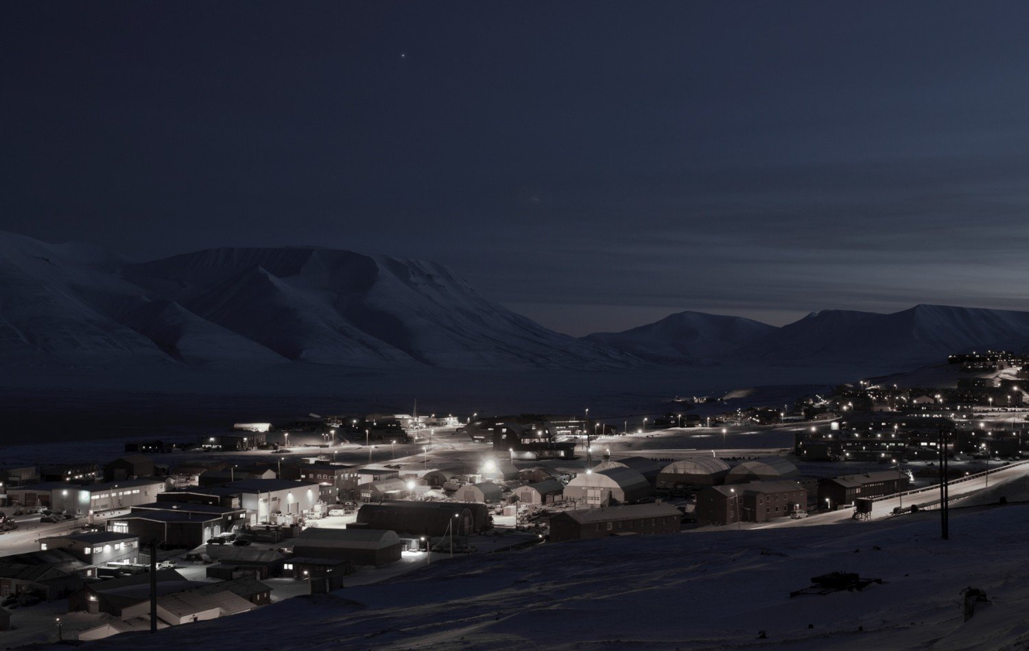Longyearbyen pod koniec stycznia / © Ilona Wiśniewska